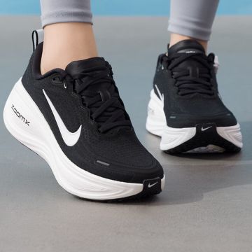 حذاء نايك فوميرو بلس - Nike Vomero Plus 